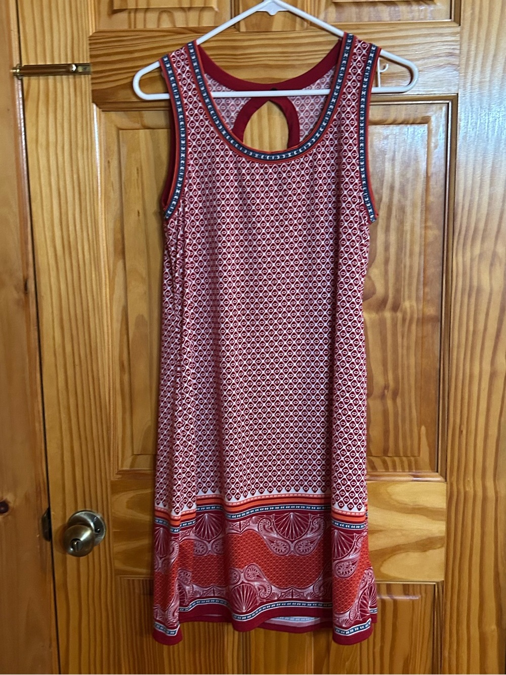 Max Studio Red Patterned Sleeveless Mini Dress with Keyhole